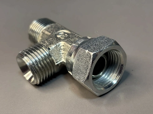 Адаптер тройник DK 20x1,5 (Г) - DK 20x1,5 (Ш) - DK 20x1,5 (Ш)